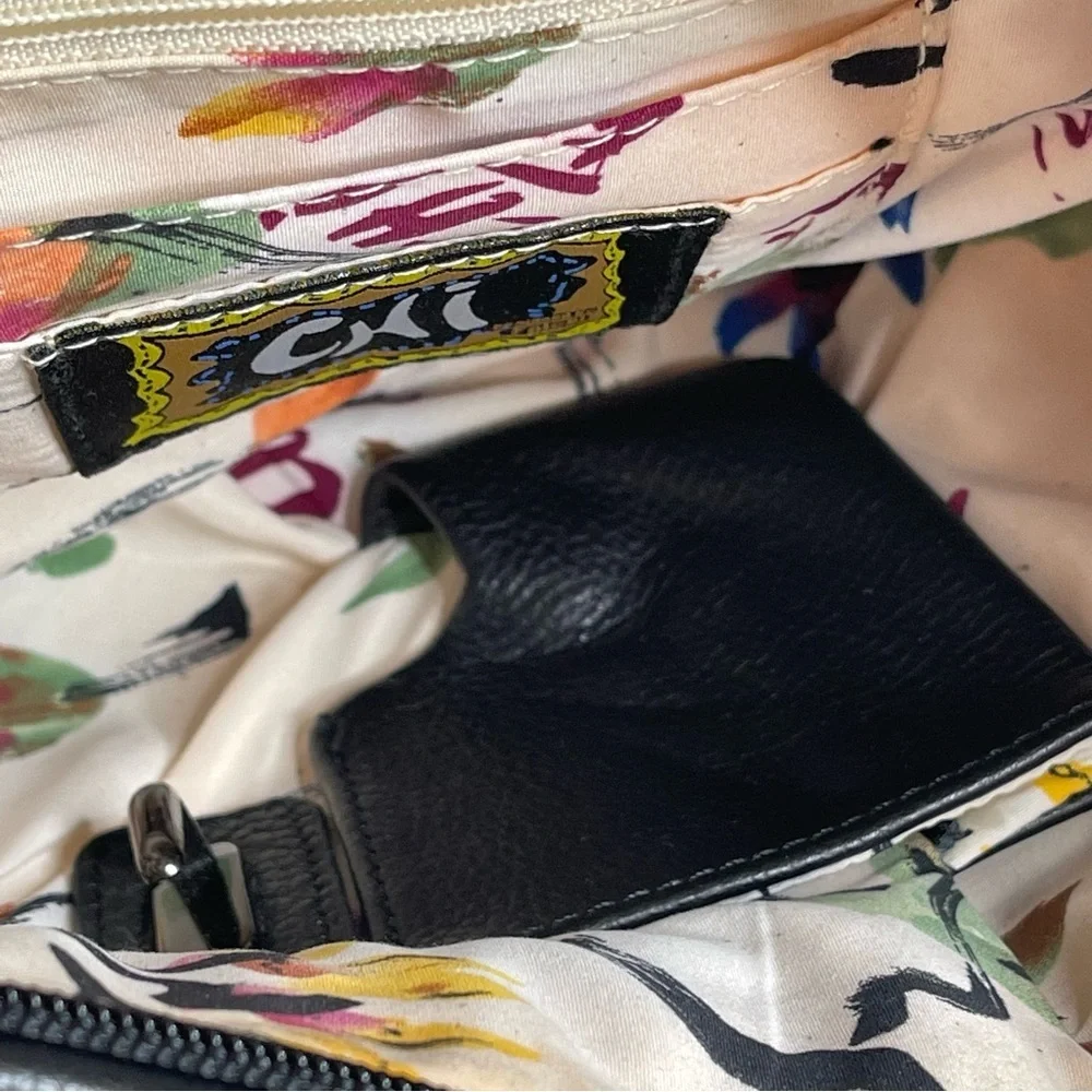CHI Designed by Falchi Snakeskin & Pebble Leather Shoulder Bag